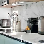 Les Lucioles 2 - Luxe Balcon Apartament *